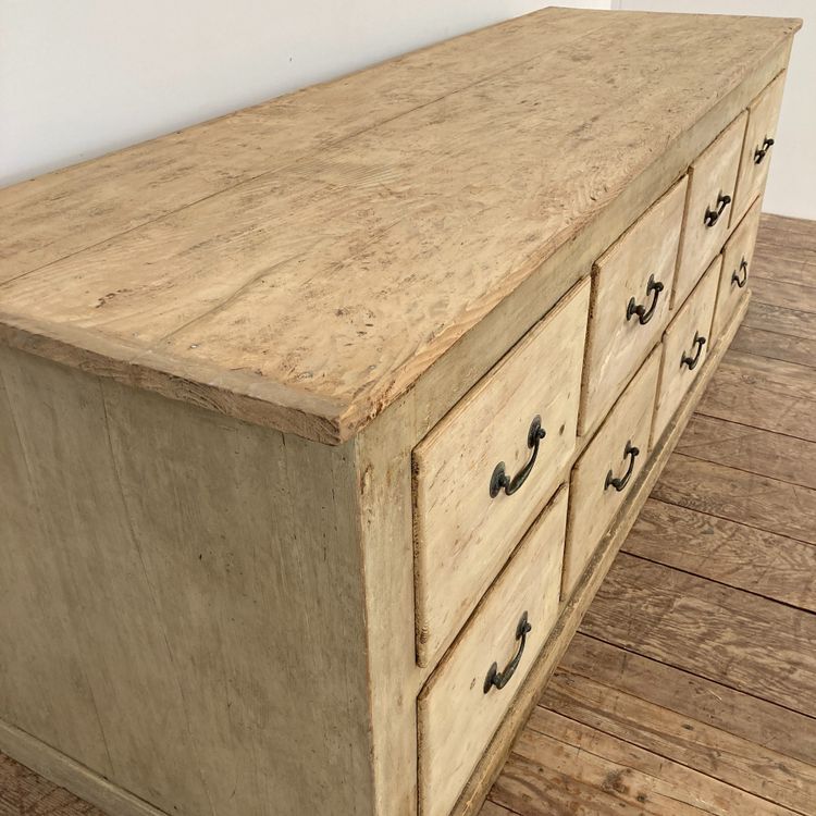 Drawer chest XIX