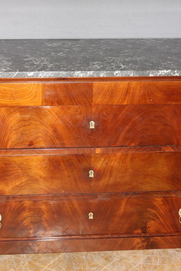 Early 19th Century Restoration Mahogany Chest Of Drawers