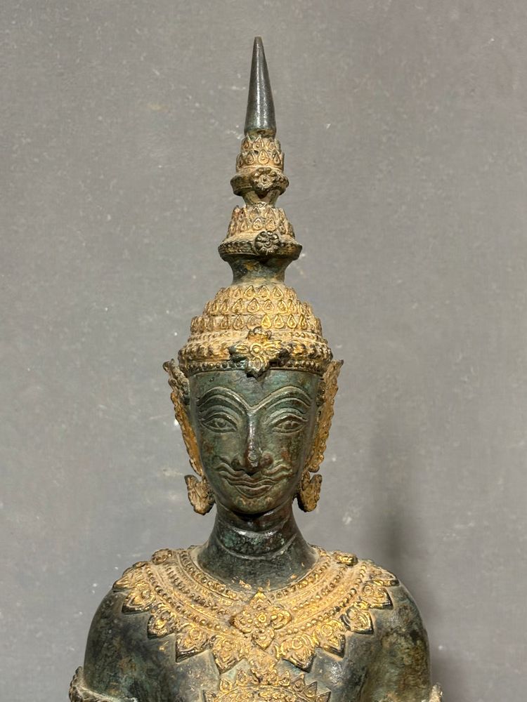 Thepphanom Bronze Statue