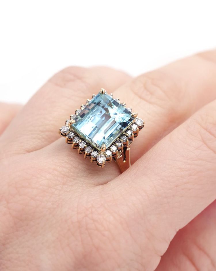 Vintage Aquamarine Cluster Ring 18k Gold Diamond, Cocktail Ring, 2.6 Cts, Vintage Jewelry