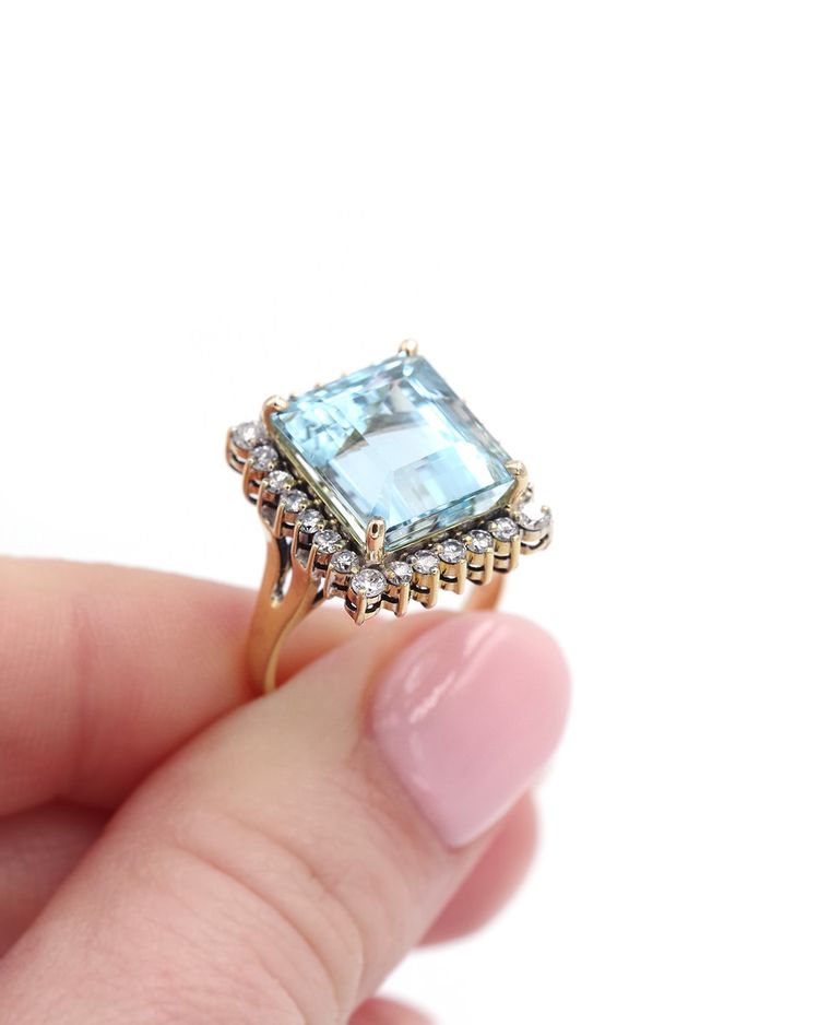 Vintage Aquamarine Cluster Ring 18k Gold Diamond, Cocktail Ring, 2.6 Cts, Vintage Jewelry