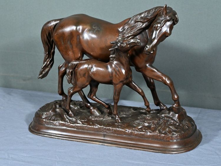 Horse and its Foal in Spelter, signed E.Loiseau – Early 20th century