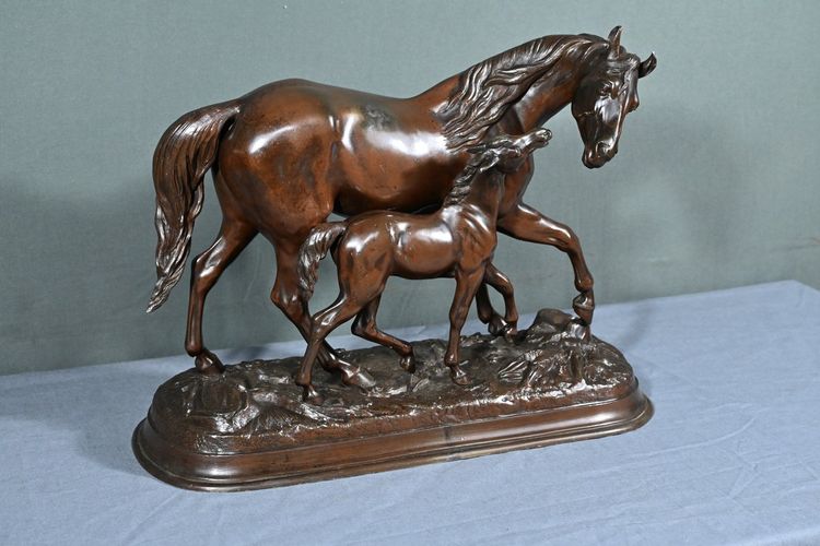 Horse and its Foal in Spelter, signed E.Loiseau – Early 20th century