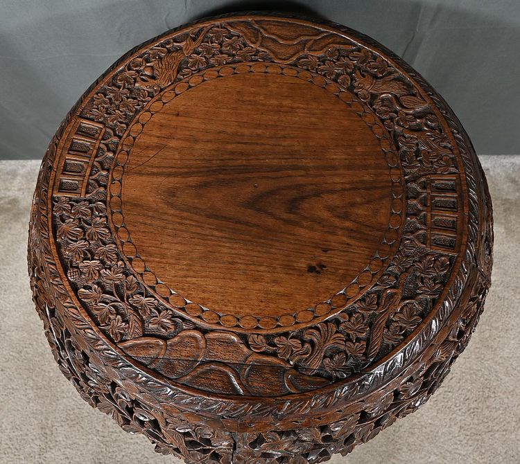 Anglo-Indian Pedestal Table in Exotic Wood – Late 19th Century