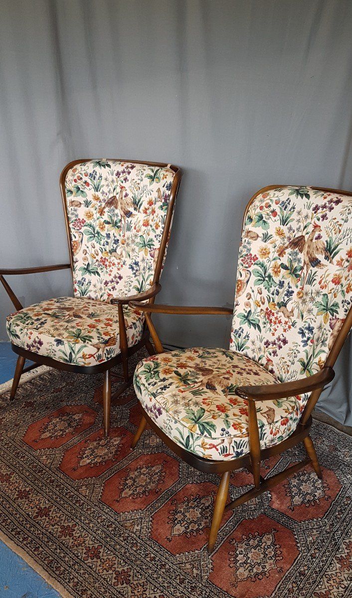 Paar Windsor-Sessel und Ottomane von Lucian Ercolani für Ercol