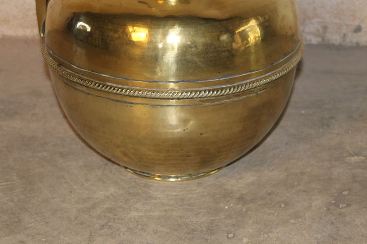 Normandy brass milk pitcher, 19th century H: 36.5 cm