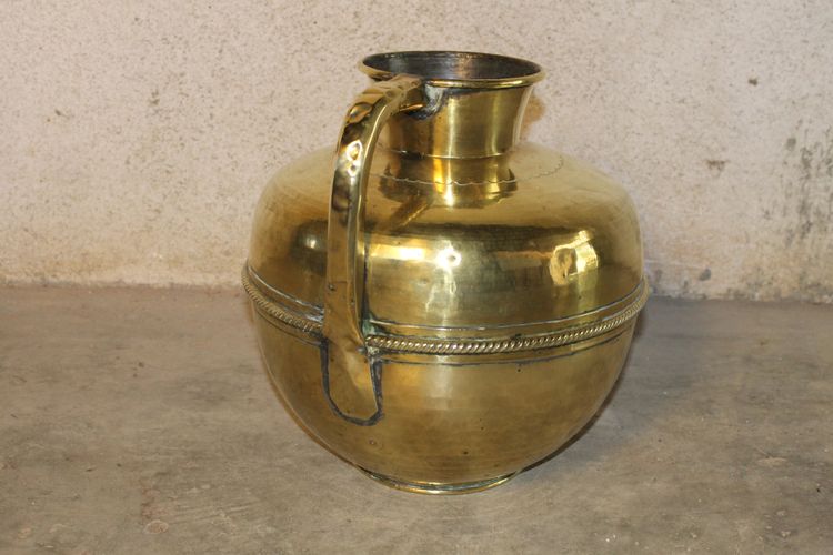 Normandy brass milk pitcher, 19th century H: 36.5 cm