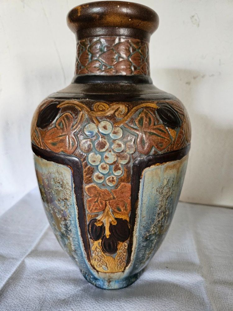 Art Deco Vase Von Joseph Mougin (1876 - 1961) Aus glasiertem Steingut.