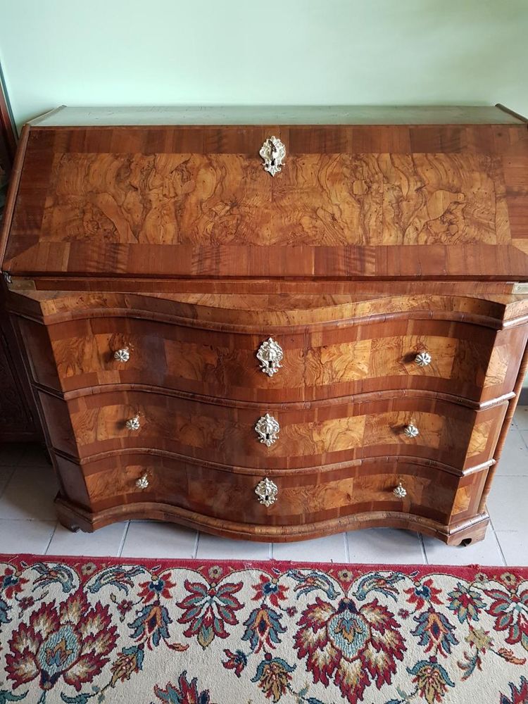 Galbed walnut scriban chest of drawers period LXIV