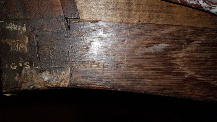 Louis XV chest of drawers in marquetry stamped J.g. Schlichtig, 18th century.