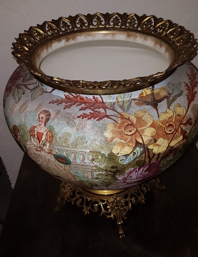 Important Ceramic and Gilt Bronze Cache Pot Cup from the Late 19th Century