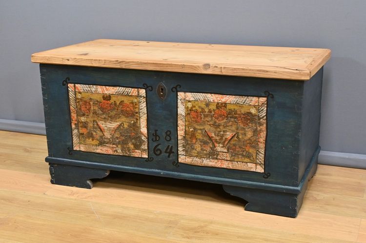 Painted Pine Chest, Eastern Europe – Late 19th Century