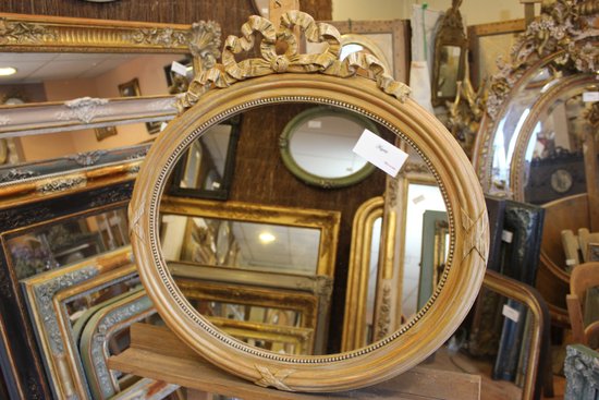 Miroir ovale style Louis XVI 59 X 55 CM