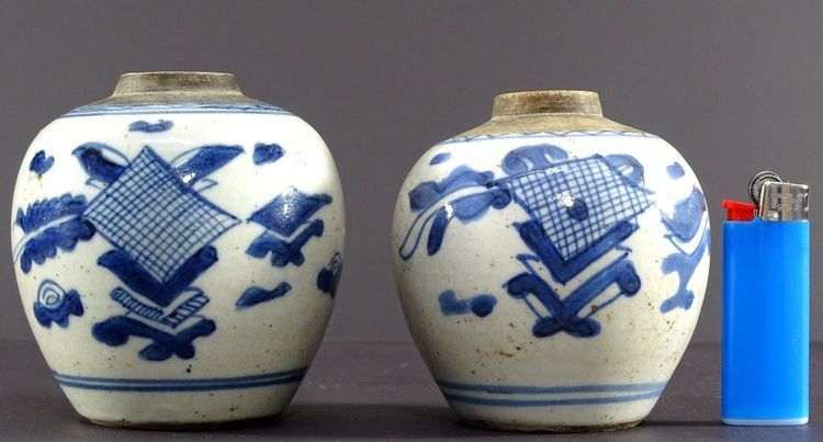 China, Qing Dynasty, 17th Century, Pair of Small Porcelain Ginger Powder Pots.