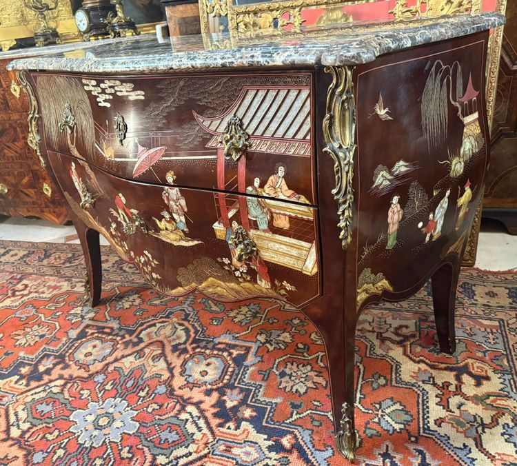 LOUIS XV STYLE CHINESE LACQUER CHEST OF DRAWERS