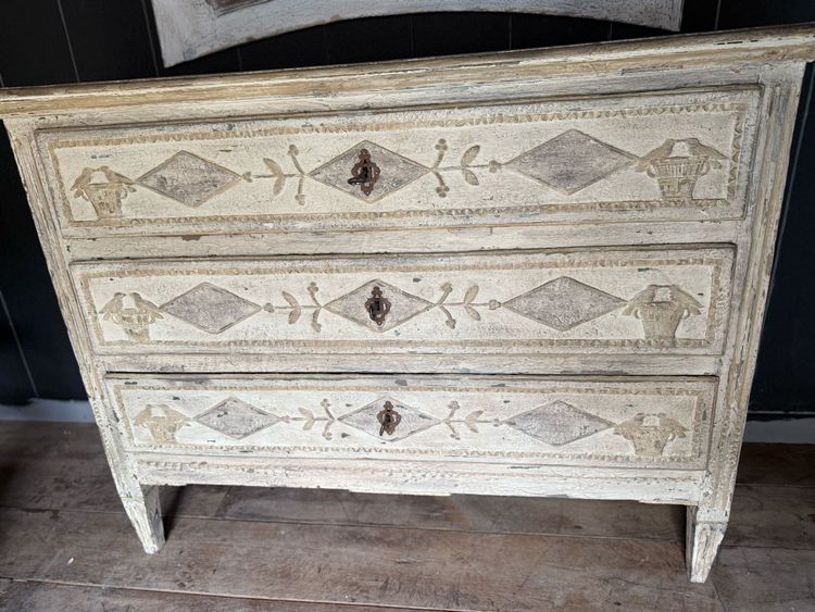 19th century Louis XVI Liège chest of drawers with patina