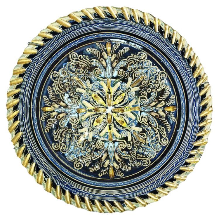 Glazed ceramic dish with its incised decoration from the 1940s by Louis Waem “Master of Nimy”