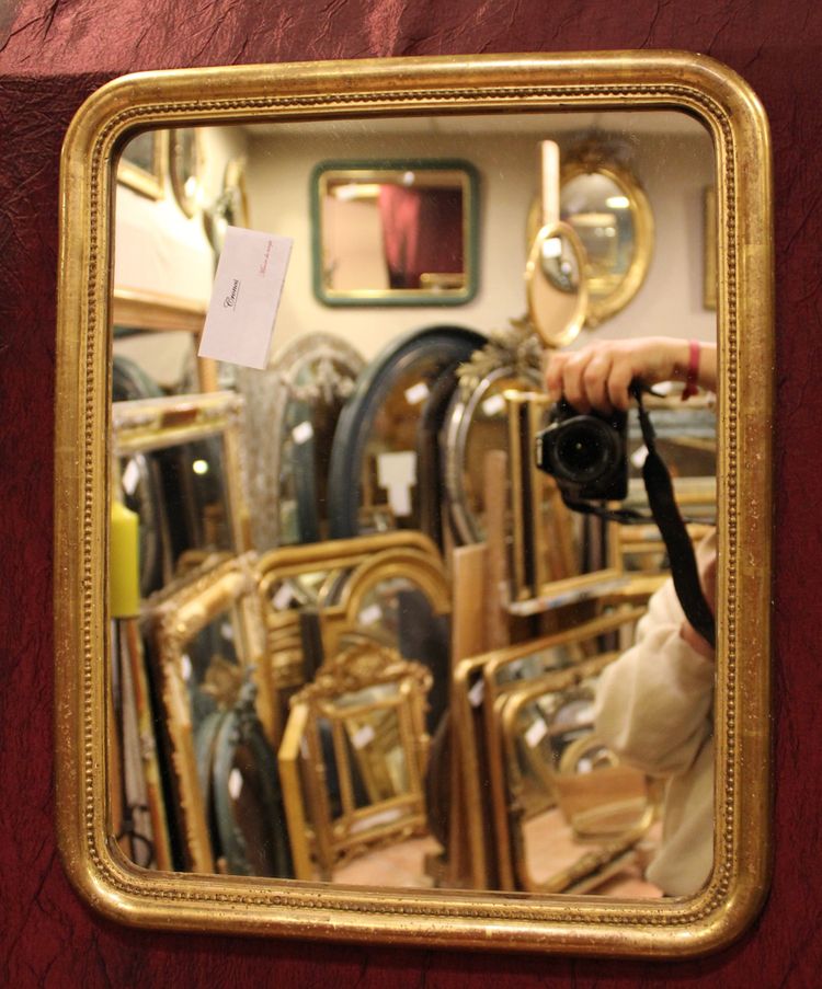 38 X 46 Cm Pair Of Mirrors, Fine Pearlized And Gilded Rectangle Molding