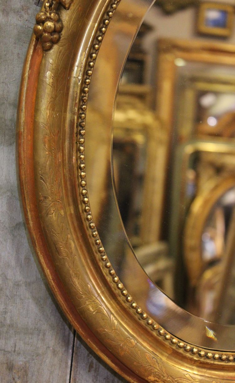 44 X 58 Cm Napoleon III Pearl Oval Mirror, Gold Leaf And Beveled Glass