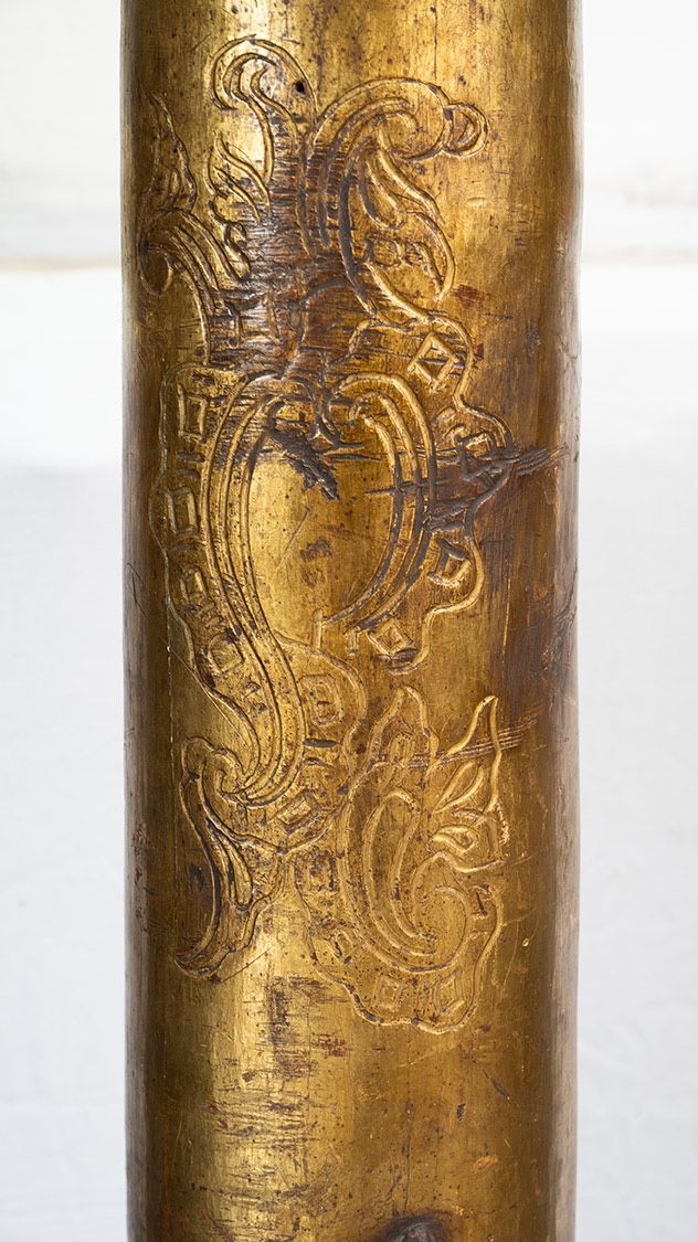 Pair of antique columns in gilded and carved wood. Italy, early 18th century.