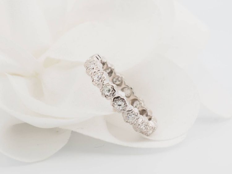 American wedding ring in white gold and 0.70ct diamonds