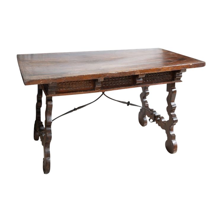 Antique Refectory Table (desk) in Solid Walnut. Tuscany, 17th Century.