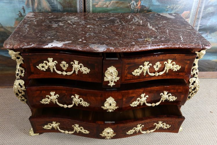 18th century Regency tomb chest of drawers