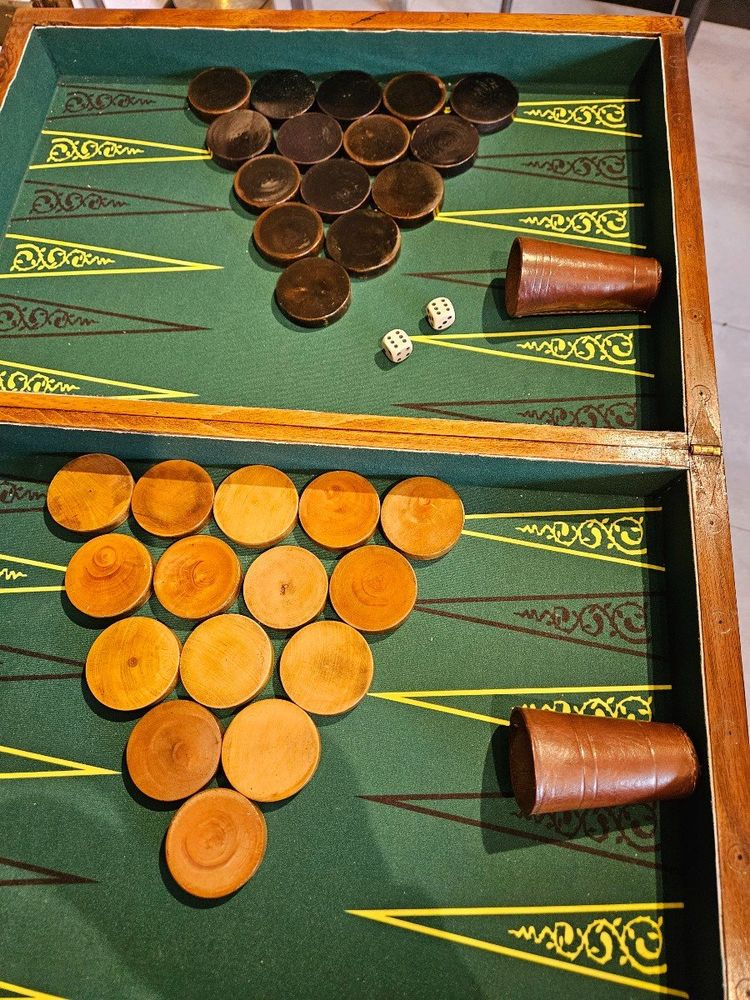 Backgammon game - Late 19th century.