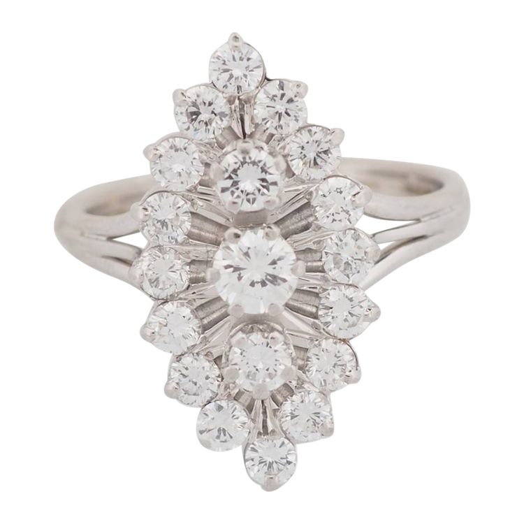 Marquise ring in white gold and 1.20ct diamonds