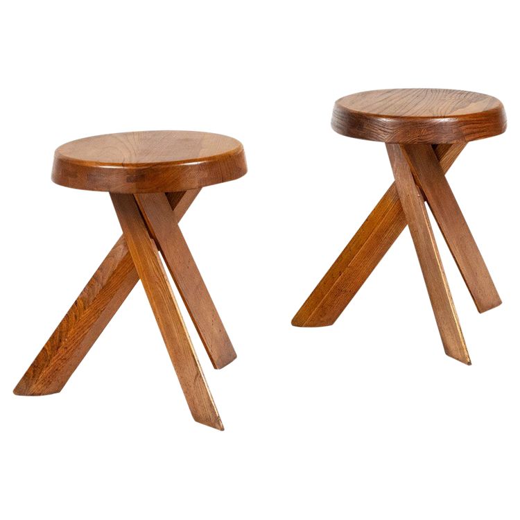 Pierre Chapo. Pair of elm stools model “S31A”. Circa 1970. LS62982009K