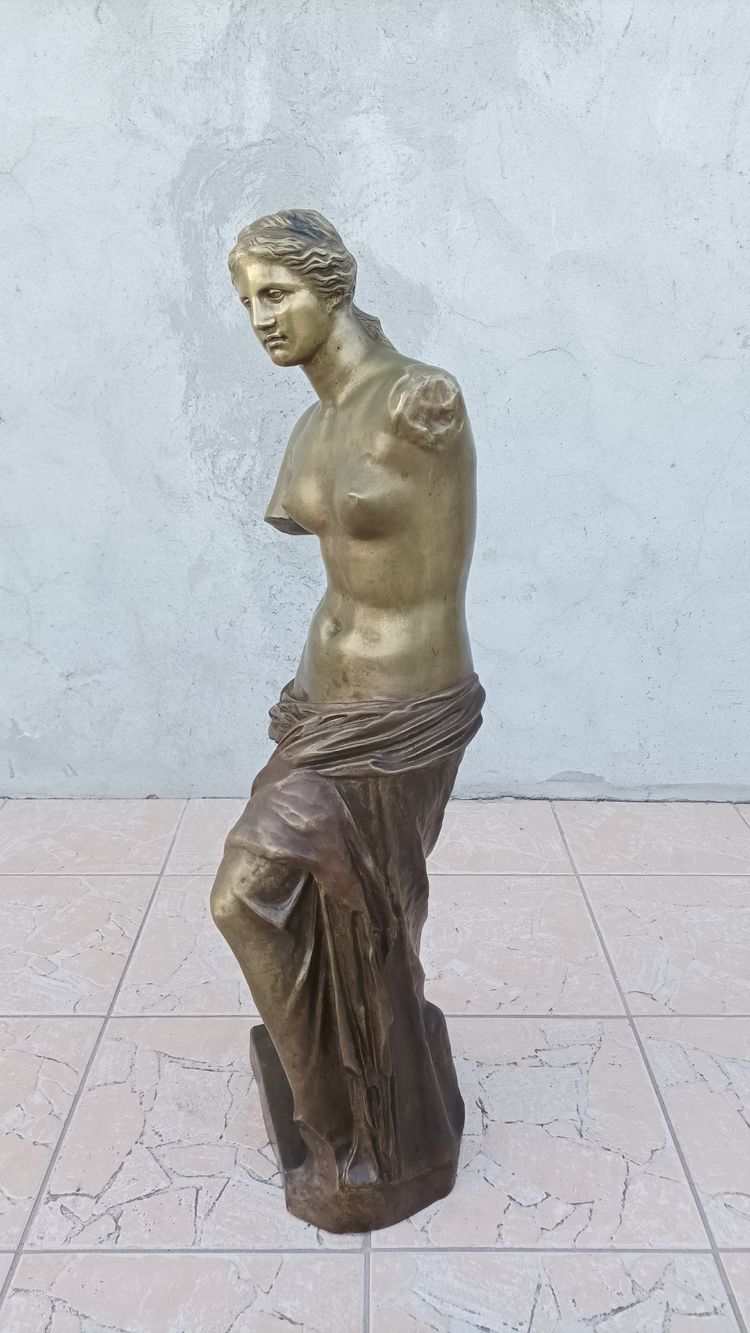 Venus de Milo Large 19th century bronze sculpture