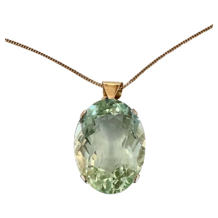 Pendant Adorned with a Large Heliodor Beryl, 18 Carat Yellow Gold Chain.