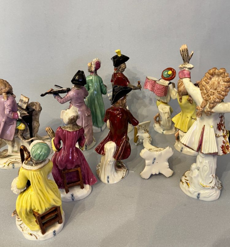 SAMSON. Orchestra of musician monkeys in porcelain after Meissen