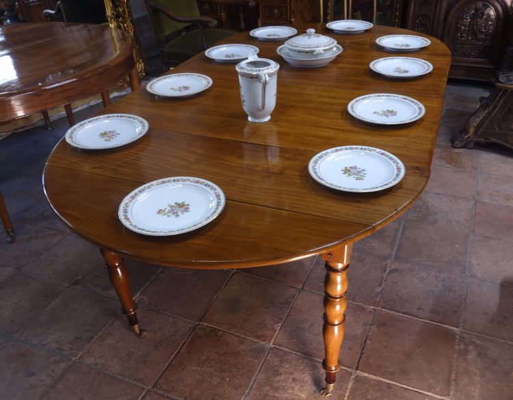 Louis-Philippe table in blond mahogany, 210 cm