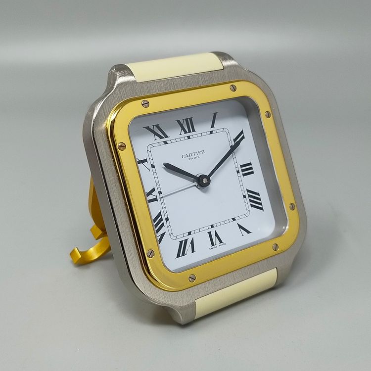 Superbe réveil-pendule Cartier Santos des années 1980. Fabriqué en Suisse