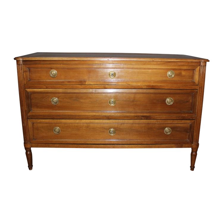 Louis XVI chest of drawers in walnut from the late 18th century