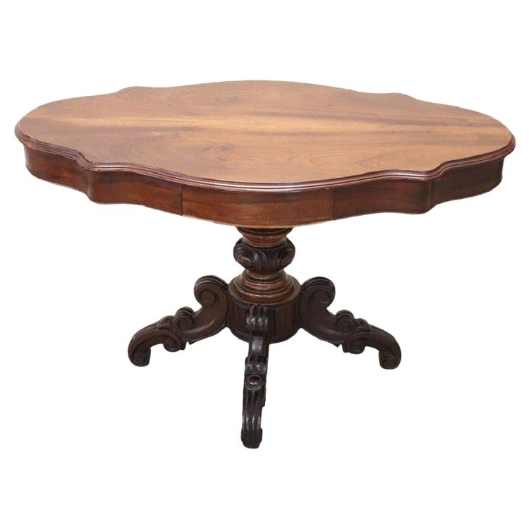 Mid-19th Century Pedestal Table in Walnut