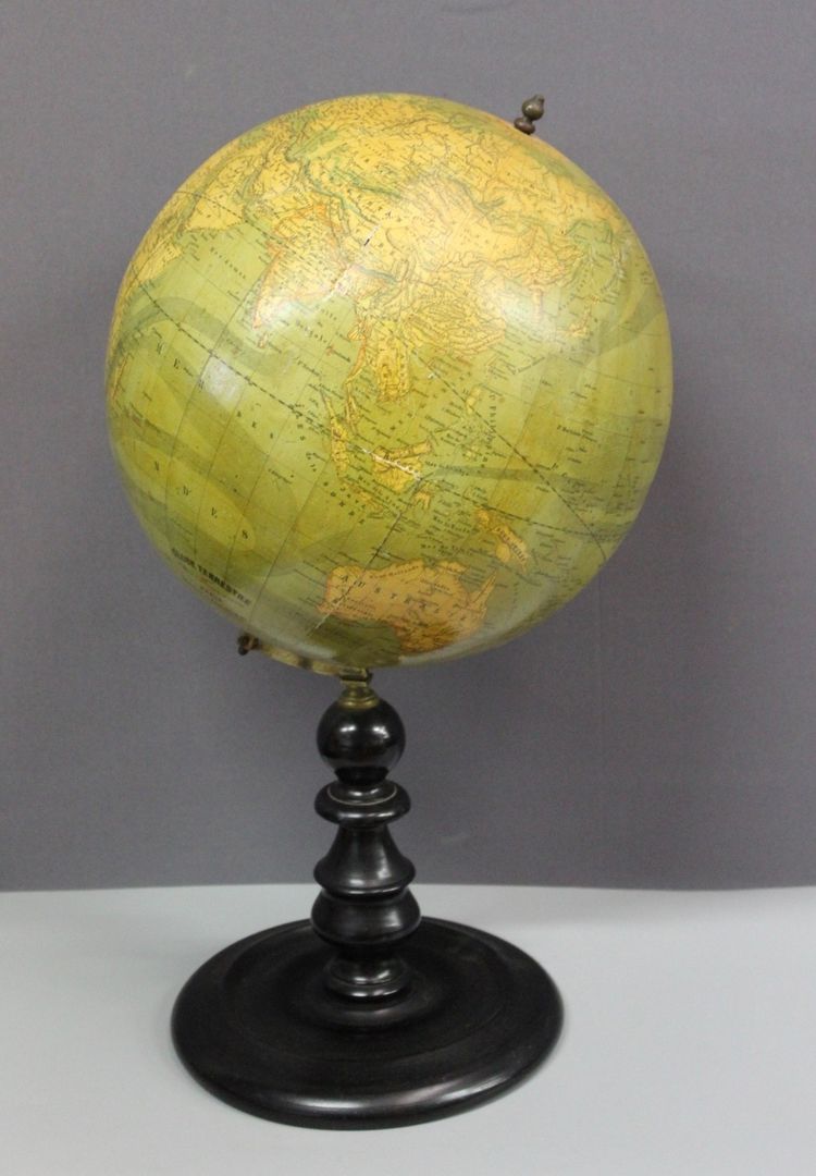 Globe Terrestre Par Vivien De Saint Martin Vers 1880