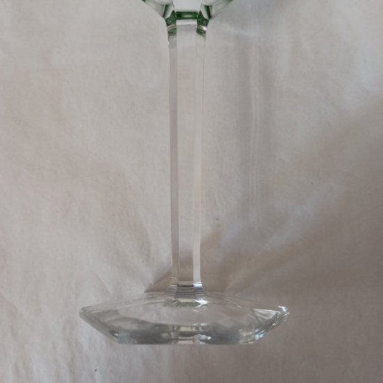 Baccarat Harcourt verre Roemer vert