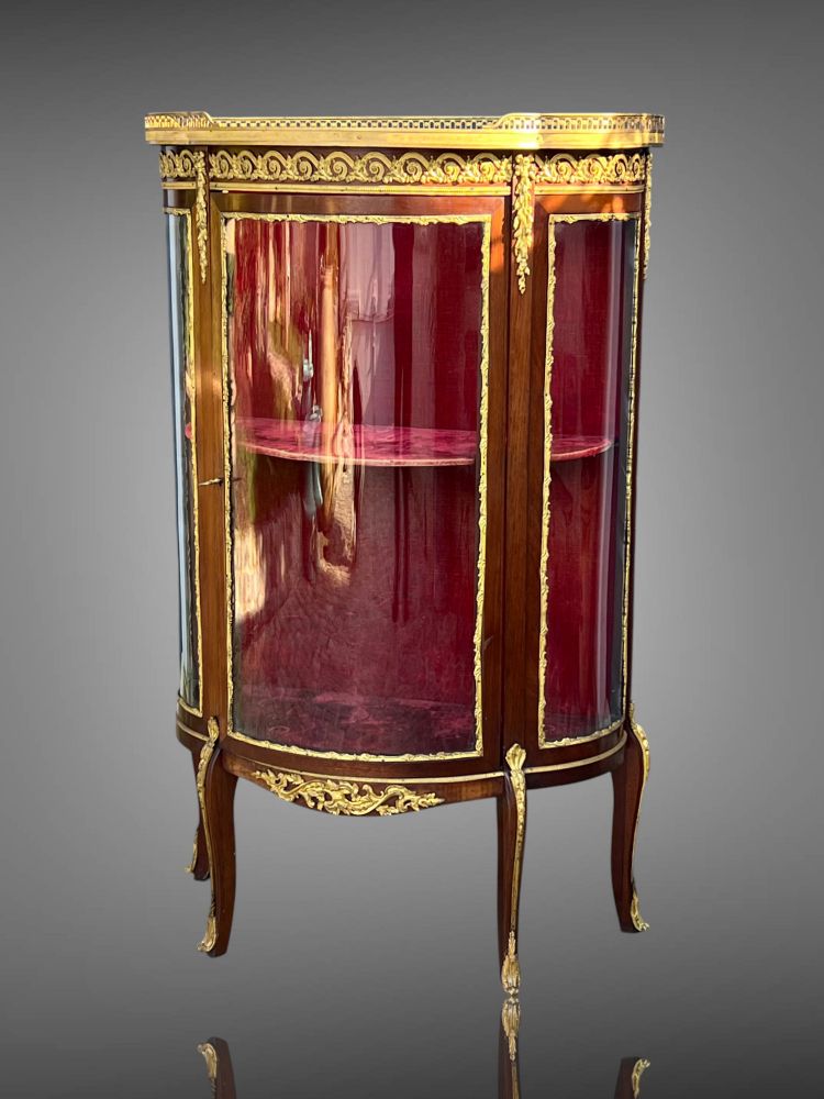 1/2 MOON GLASS CAGE DISPLAY CASE IN MARQUETRY AND BRONZE FROM THE NAPOLEON III PERIOD