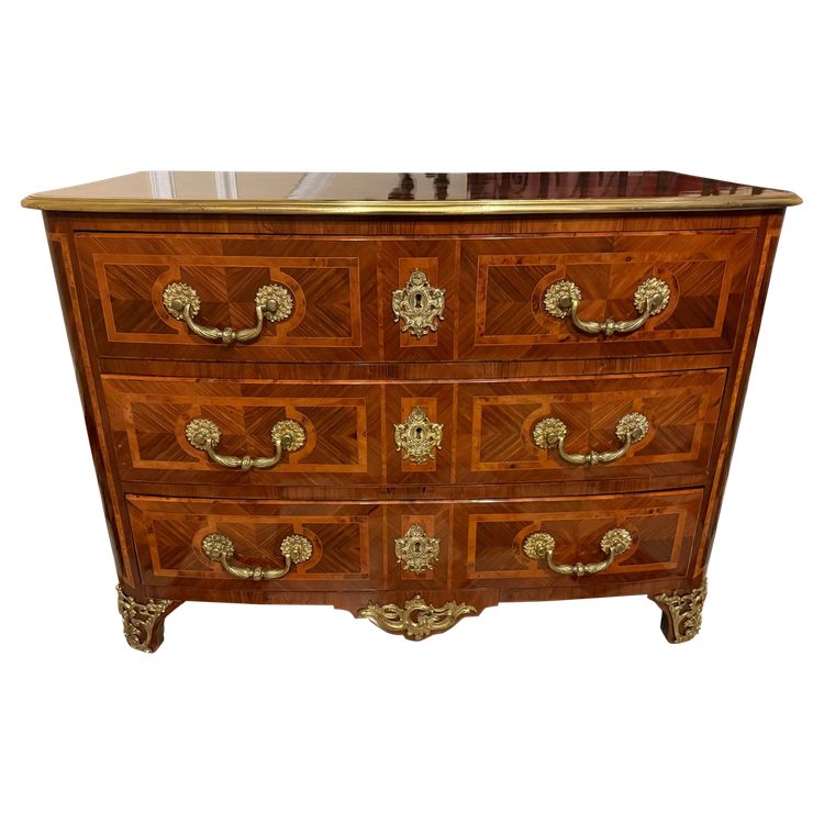 LOUIS XIV CHEST OF DRAWERS