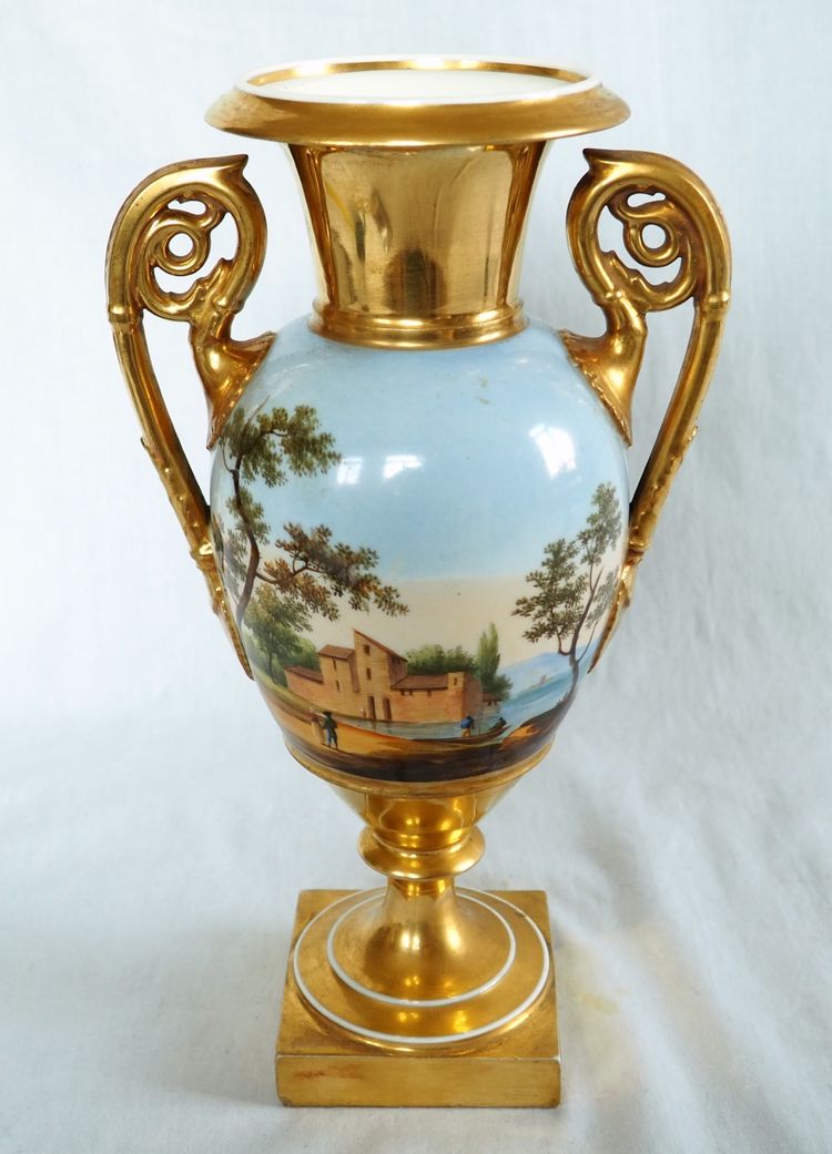 Empire vase with rotating landscape in Paris porcelain, early 19th century - 30cm