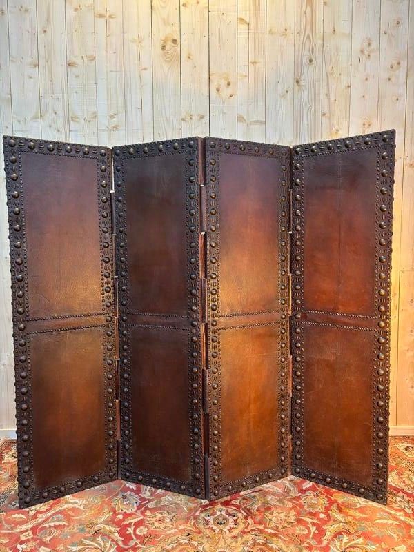 Leather screen