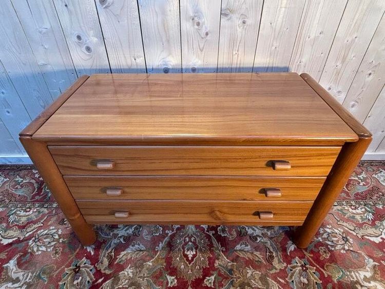 “Chauvin workshops” elm chest of drawers