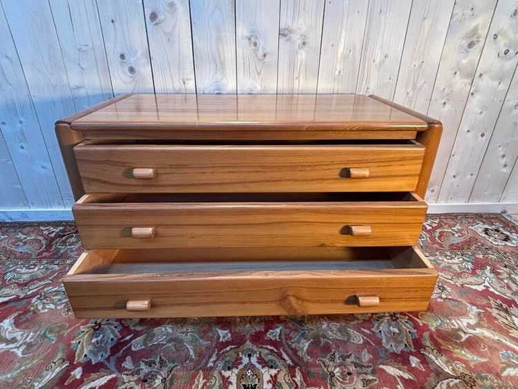 “Chauvin workshops” elm chest of drawers