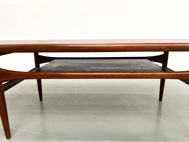 Grande table basse scandinave en teck par Robert Christensen