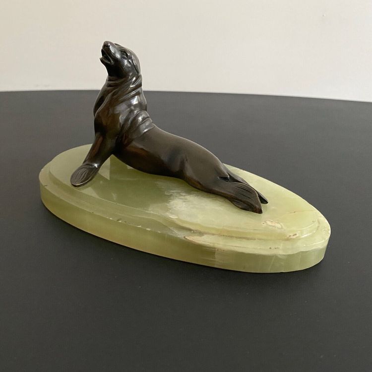 Bronze seal with Art Deco 1930 chocolate patina onyx base