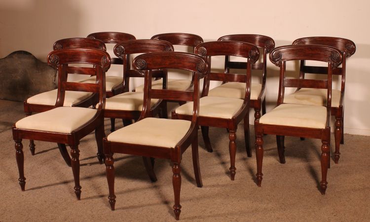 Série De 10 Chaises En Acajou d'époque Restauration