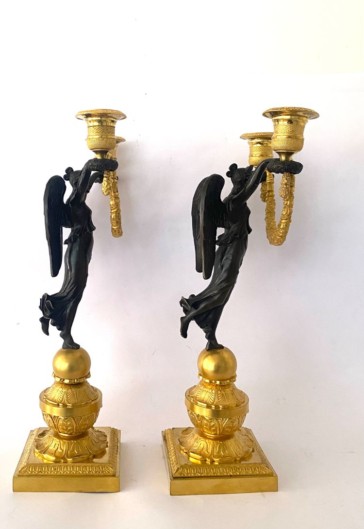 Coppia di candelabri  in bronzo dorato e patinato, epoca Impero