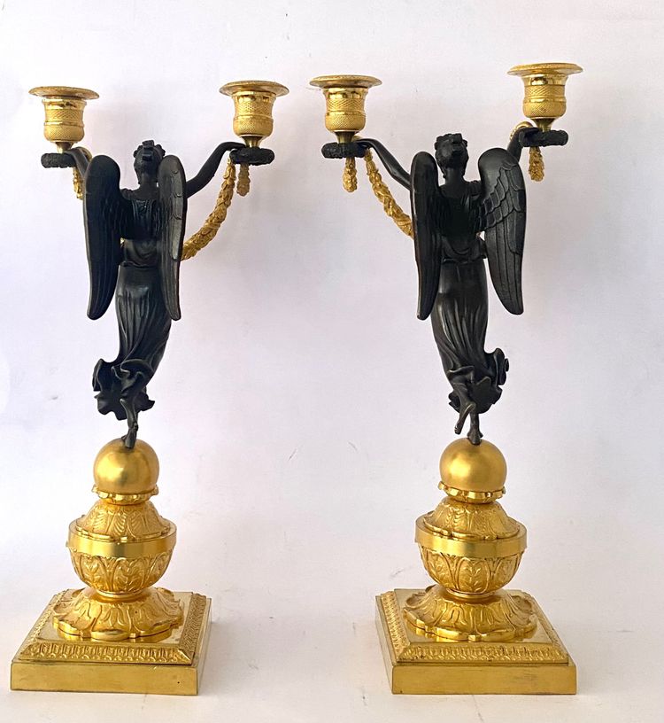 Coppia di candelabri  in bronzo dorato e patinato, epoca Impero